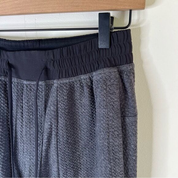 Lululemon At Ease Jogger Heathered Black Men's Gray Jogger Pants size Small - Picture 6 of 12